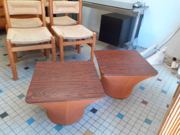 Paire de tables Pierre Paulin