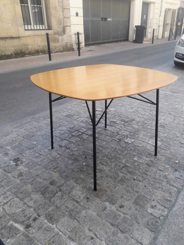 Table Alain Richard